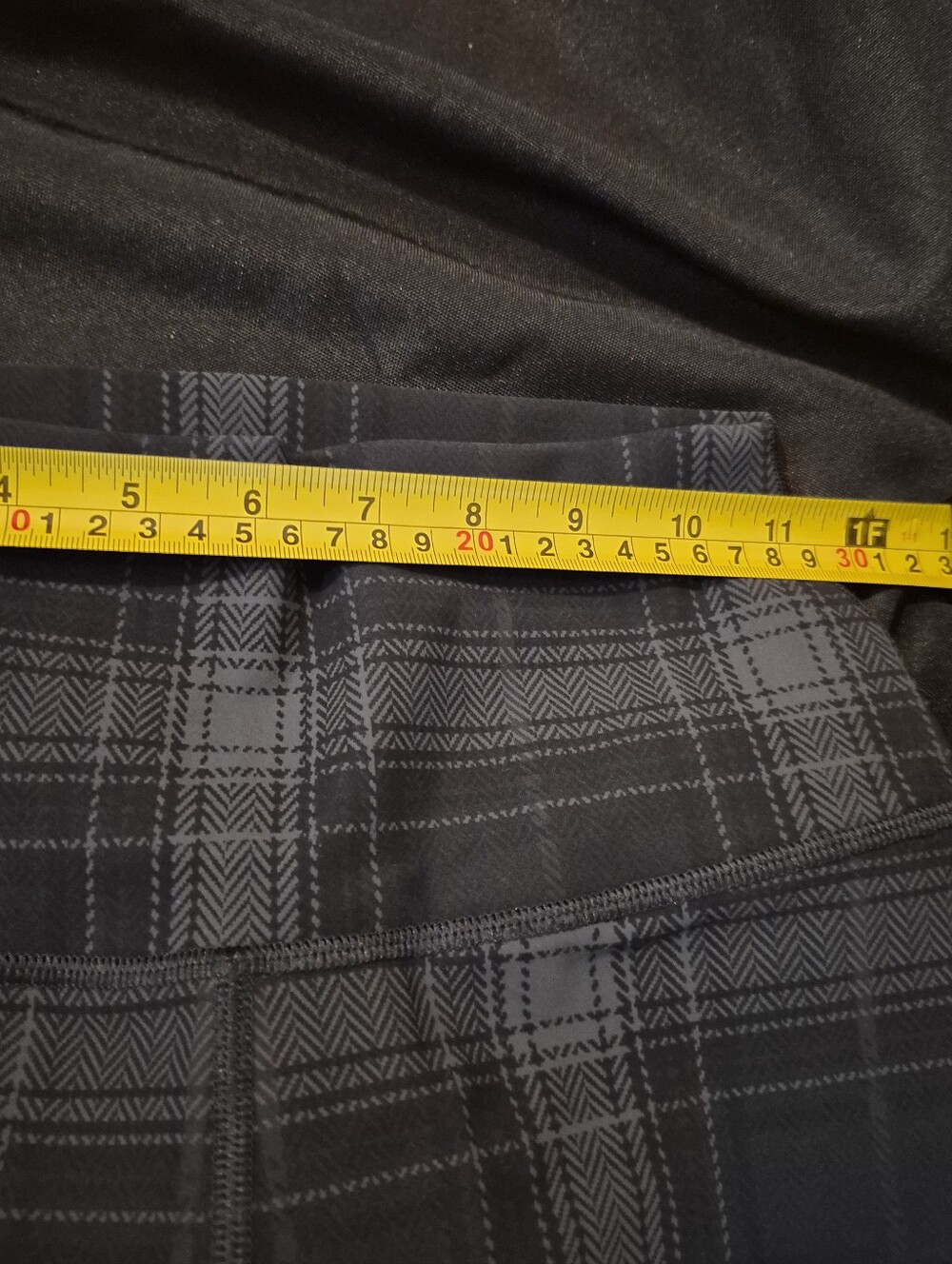 S) Alo Yoga High Waist Vapor Legacy Plaid Leggings Black/Anthrancite Colorway - Picture 10 of 12